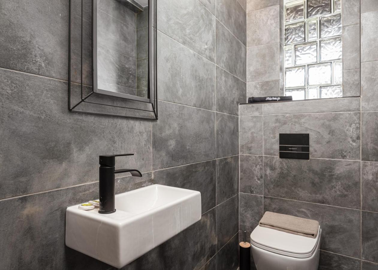 Gm Luxury Suites Kalavryta Luaran gambar